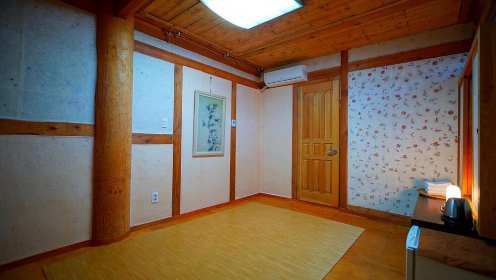 Kumwondang Jeonju Hanokstay Exteriör bild